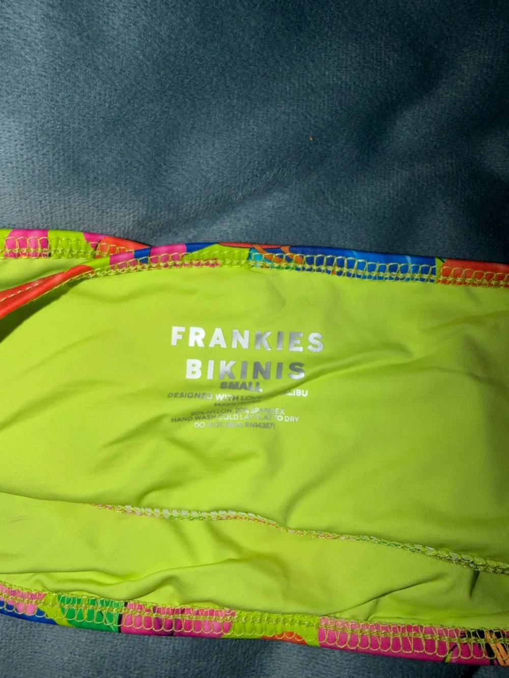Frankie’s Bikinis Bandeau Bikini Top Size Small